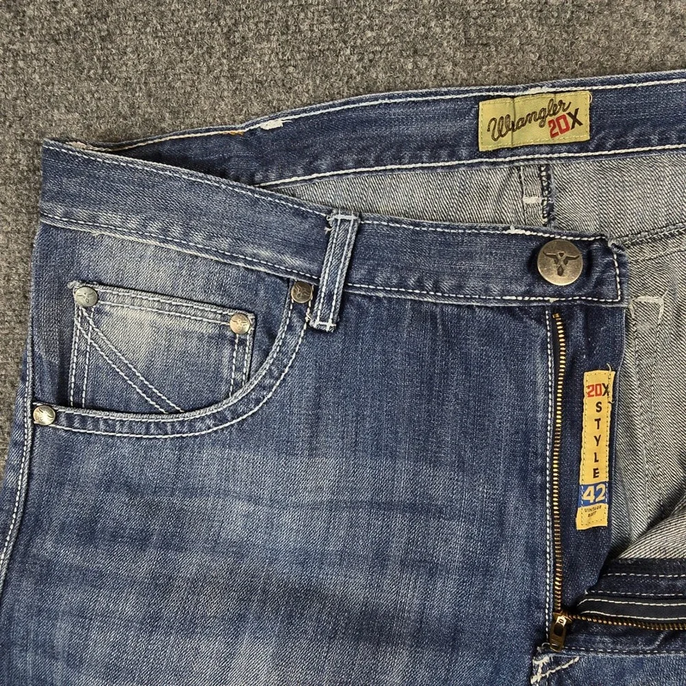 Wrangler 20X Style 42 Mens Vintage Bootcut Jeans Blue Denim 42MWXLB
